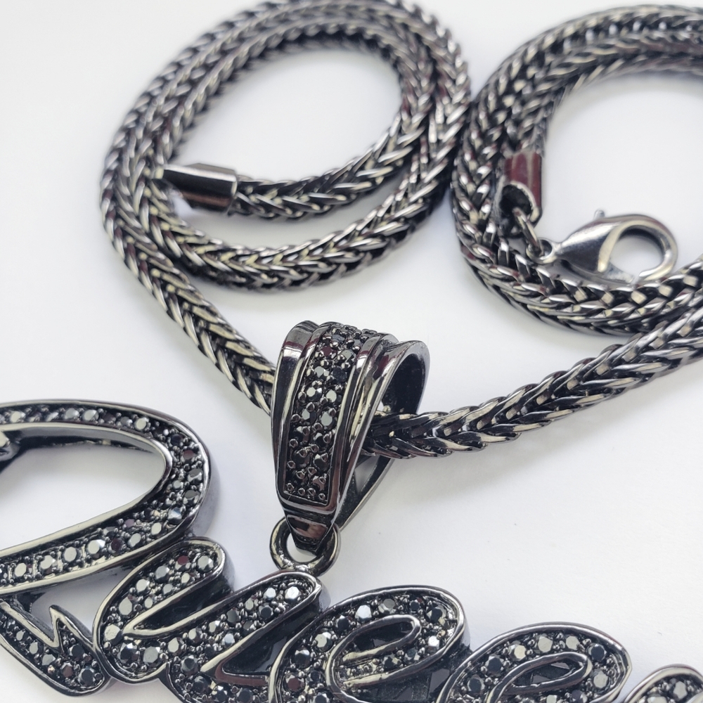 King Ice, "Queen" Designer Streetwear Pendent Black Onyx Round Chain, 20" Long - Picture 8 of 15